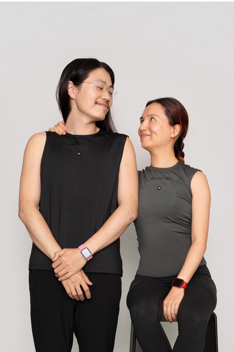 Qi & Yang's portrait